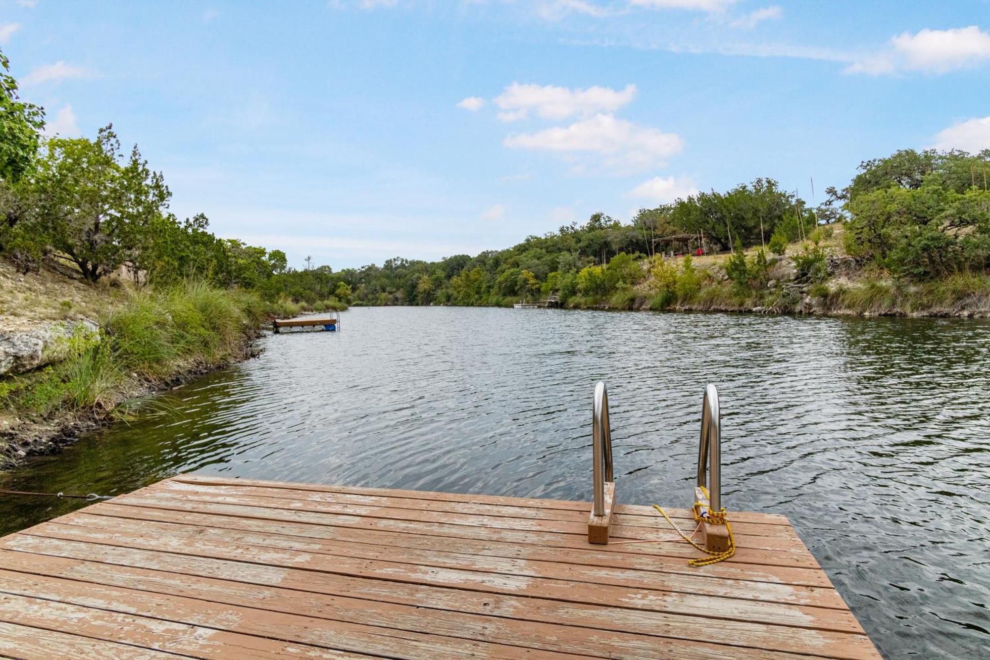 فندق Hondo Creek Hideaway Tarpley المظهر الخارجي الصورة